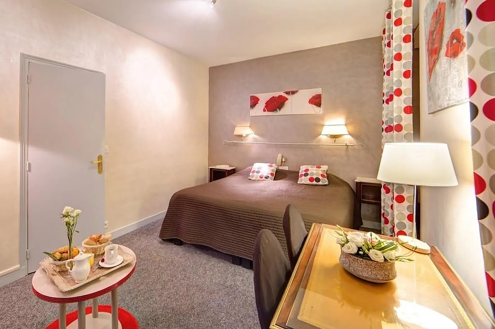 Lieux événementiels, BRIT HOTEL LE CYGNE