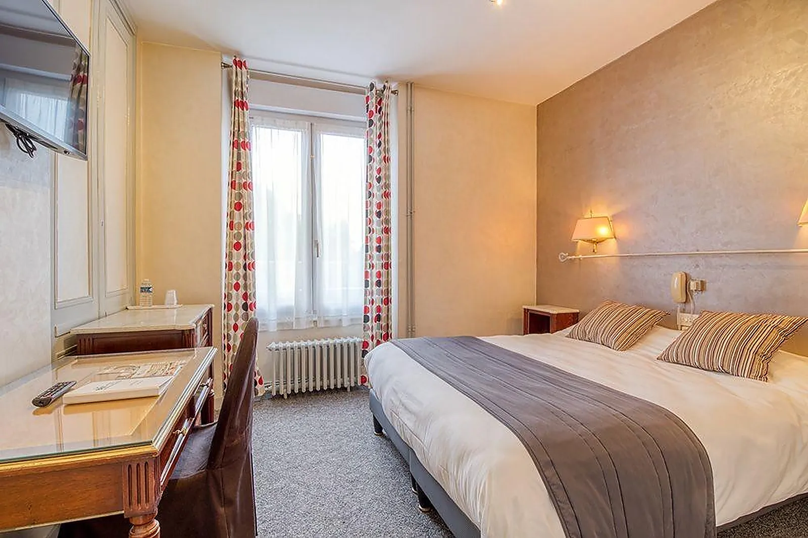 Lieux événementiels, BRIT HOTEL LE CYGNE