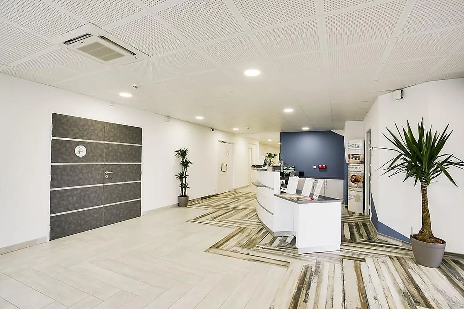 Lieux événementiels, BRIT HOTEL LOCHES