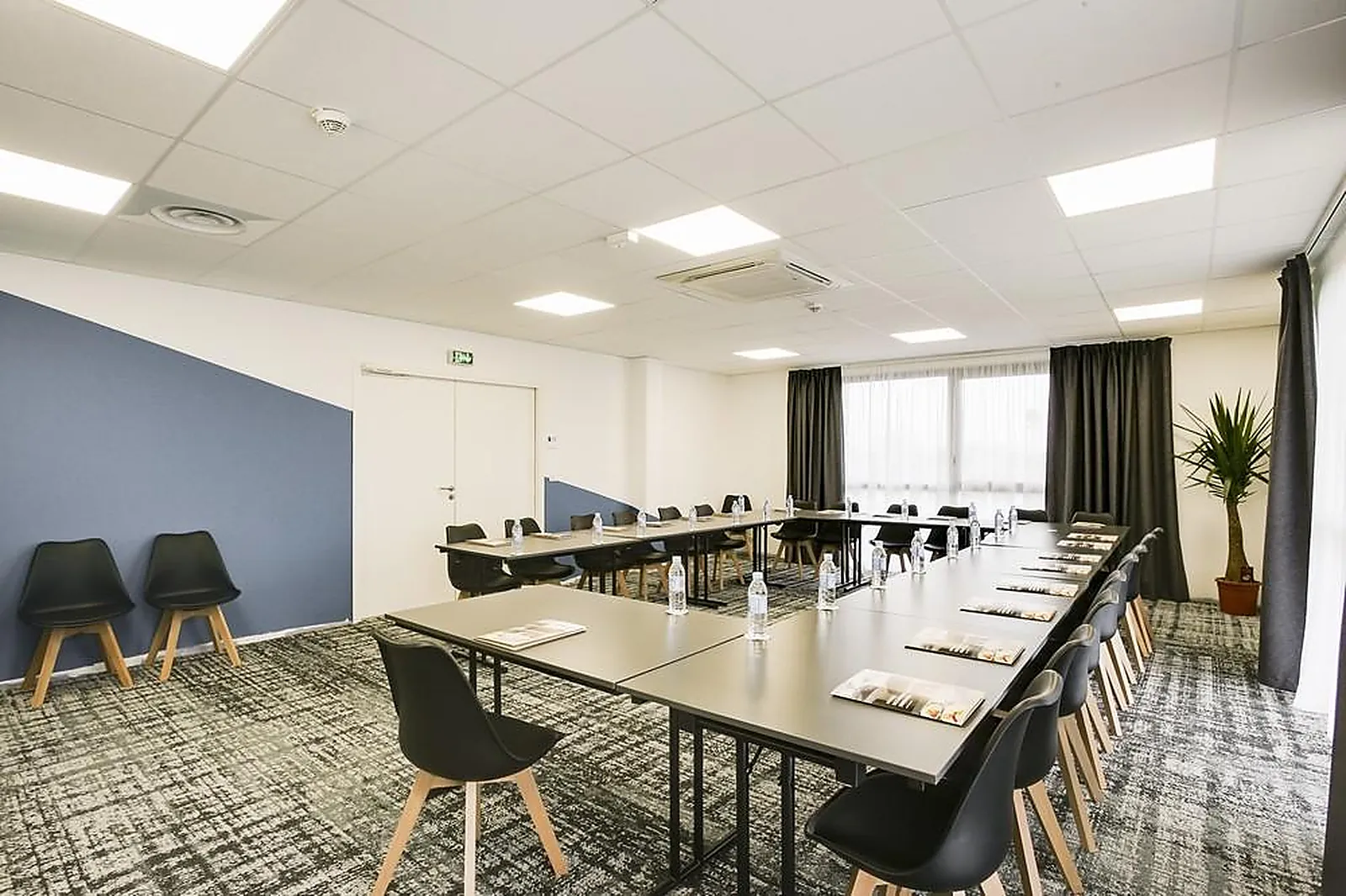 Lieux événementiels, BRIT HOTEL LOCHES