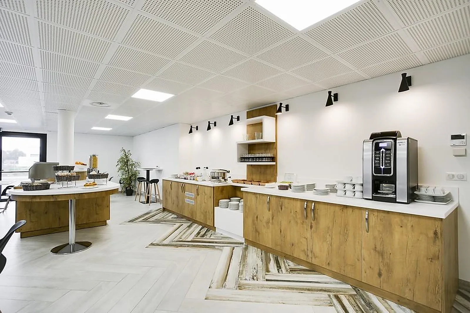 Lieux événementiels, BRIT HOTEL LOCHES