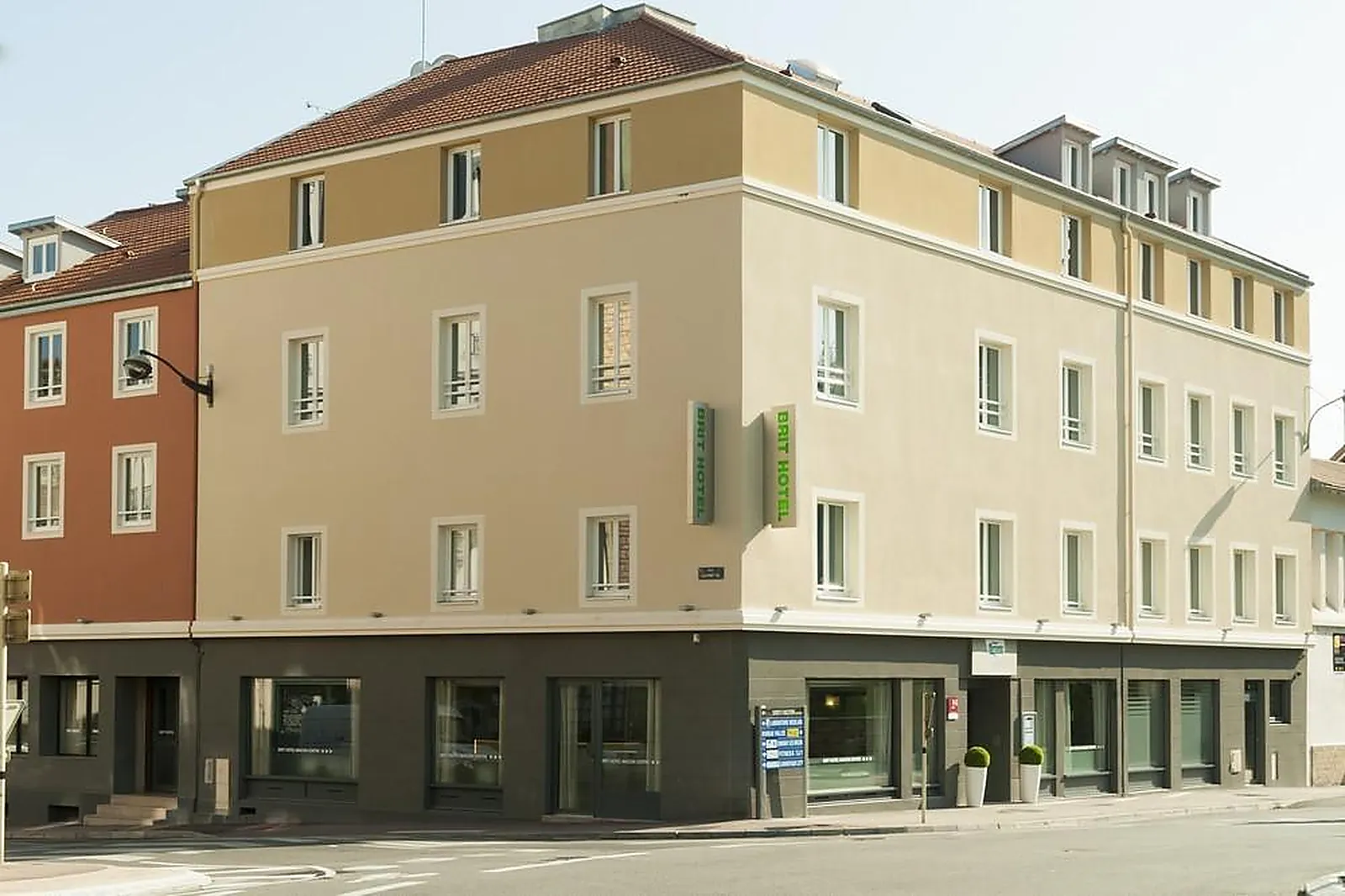 Lieux événementiels, BRIT HOTEL MÂCON CENTRE GARE