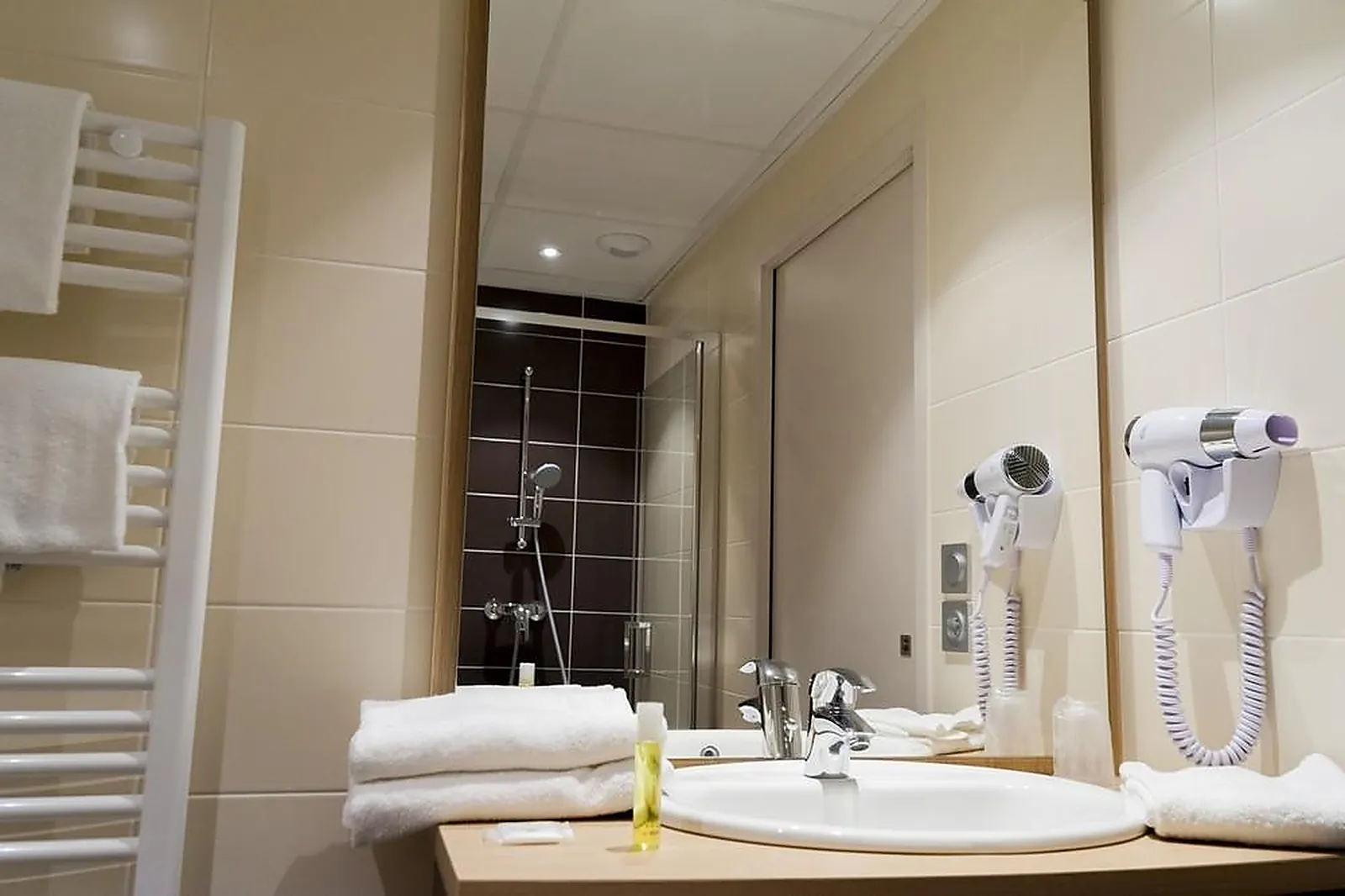 Lieux événementiels, BRIT HOTEL MÂCON CENTRE GARE