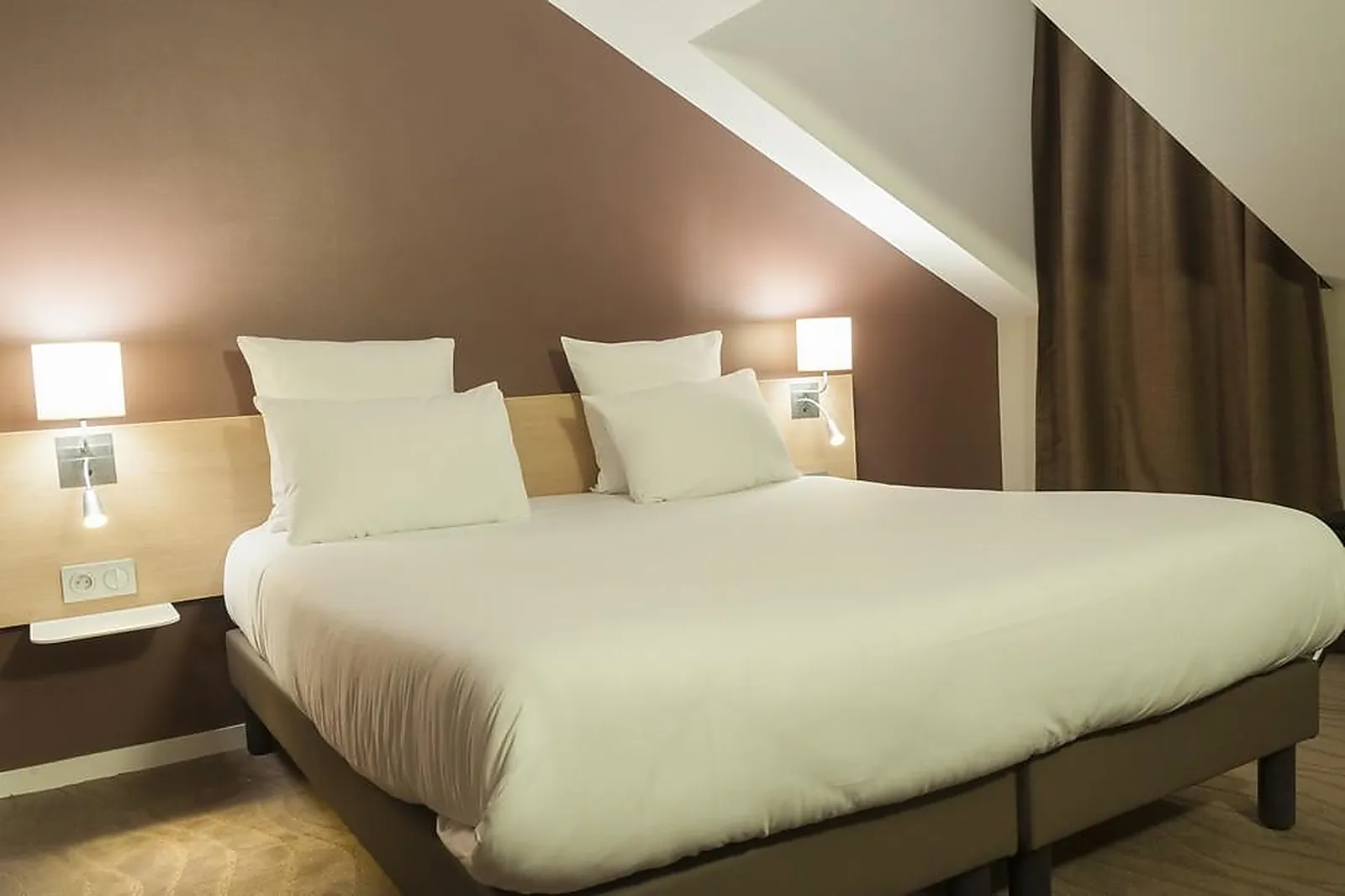 Lieux événementiels, BRIT HOTEL MÂCON CENTRE GARE