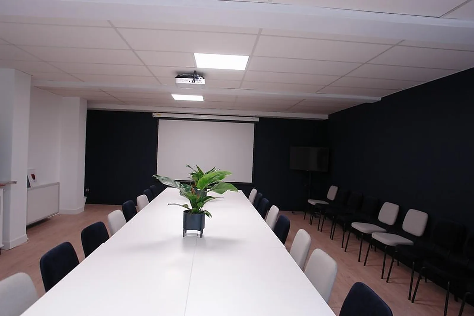 Lieux événementiels, BRIT HOTEL MARSEILLE AÉROPORT