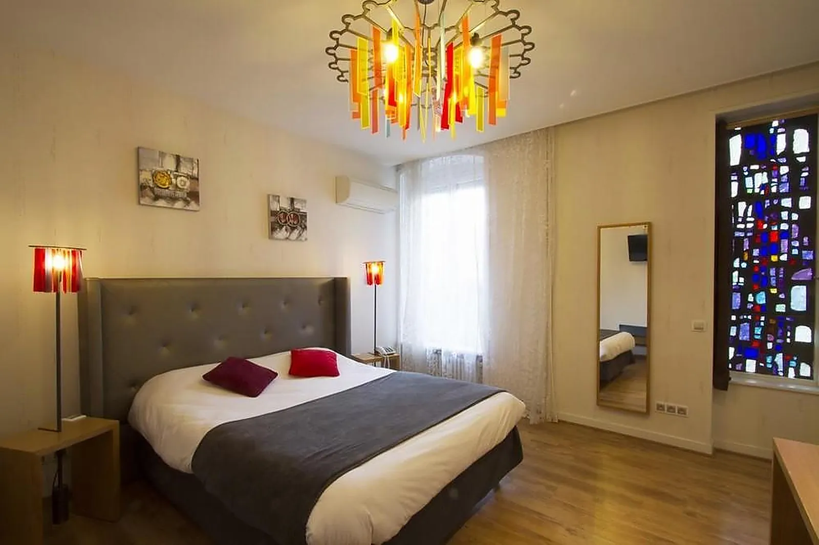 Lieux événementiels, BRIT HOTEL ROANNE - LE GRAND HÔTEL