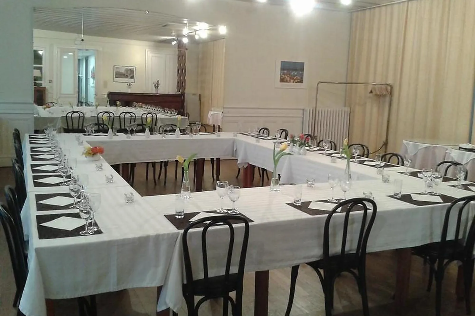 Lieux événementiels, BRIT HOTEL ROANNE - LE GRAND HÔTEL