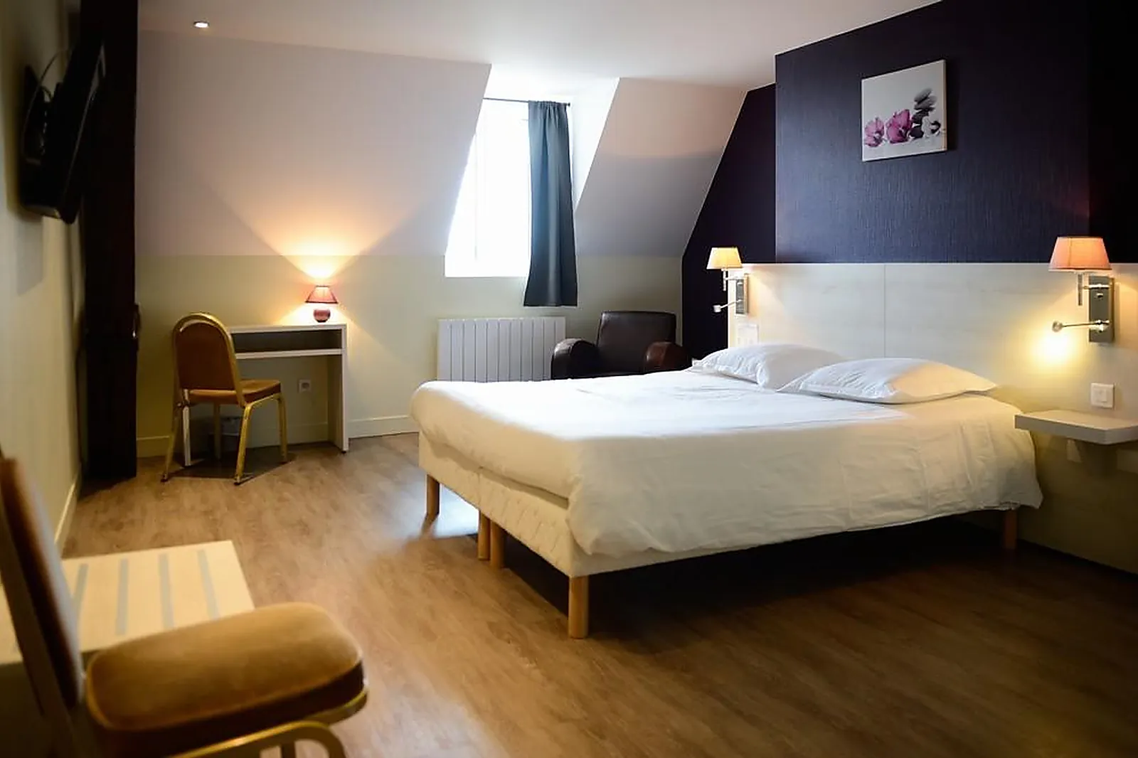 Lieux événementiels, BRIT HOTEL DU DAUPHIN