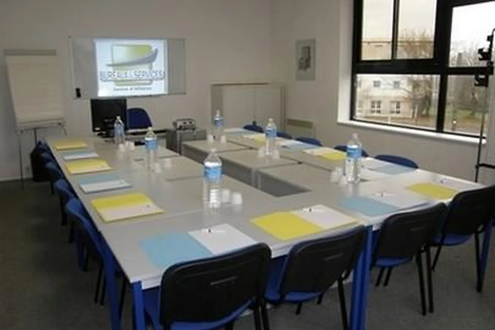 Lieux événementiels, BUREAUX SERVICES LE MANS