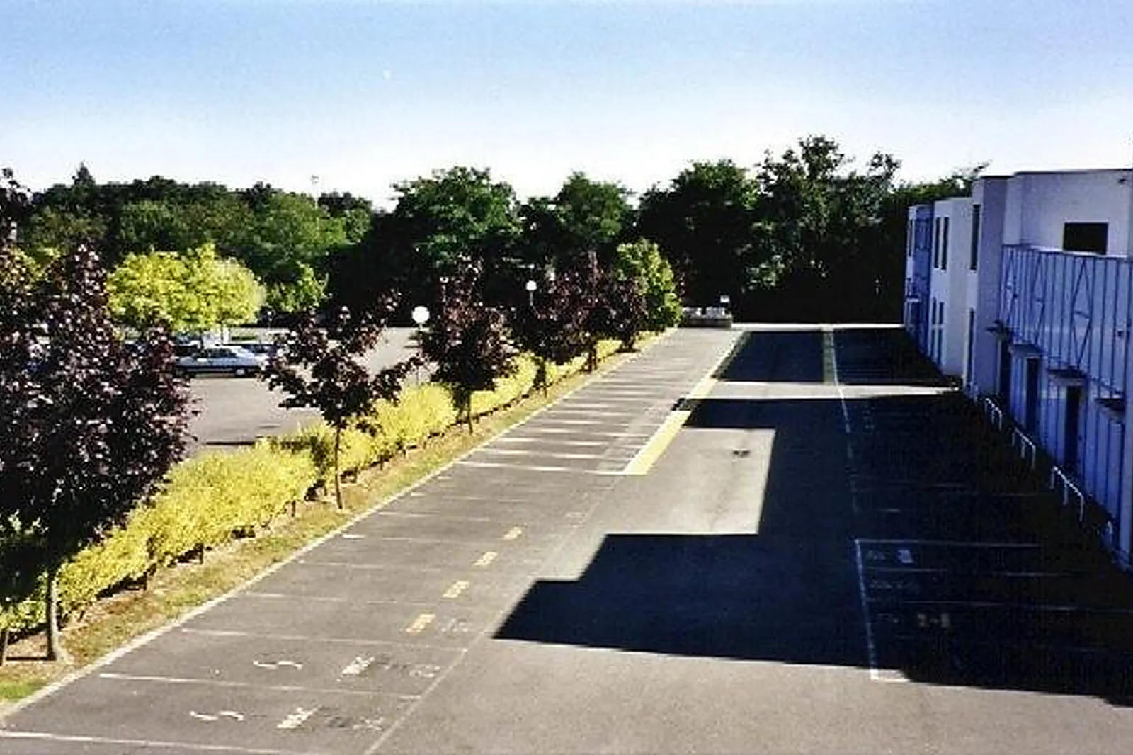 Lieux événementiels, BUREAUX SERVICES LE MANS