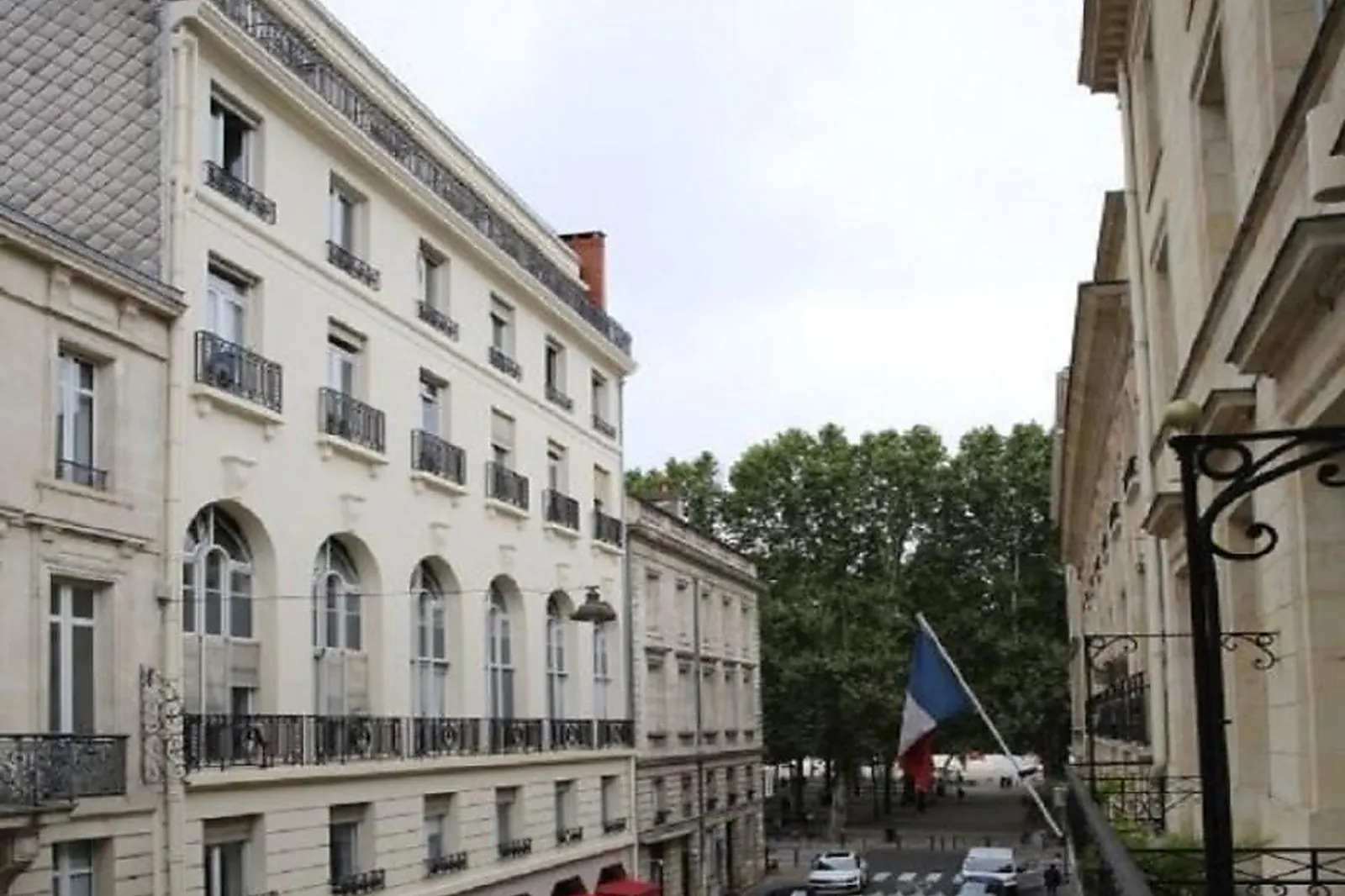 Lieux événementiels, BURO CLUB BORDEAUX QUINCONCES