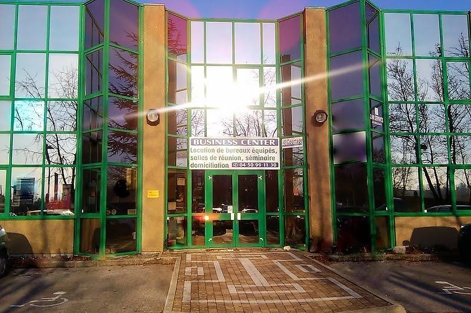 Lieux événementiels, BUSINESS CENTER