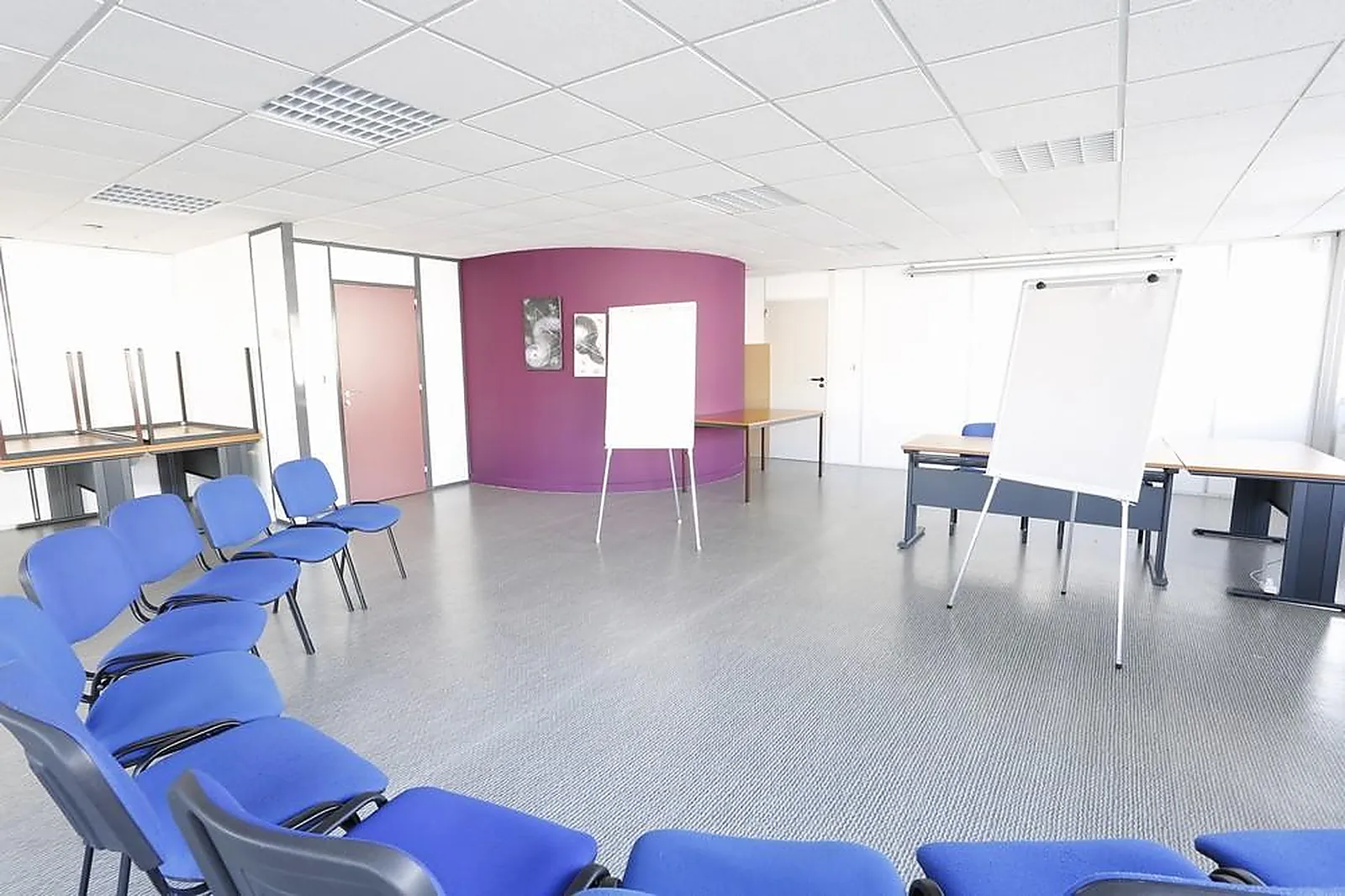 Lieux événementiels, BUSINESS CENTER