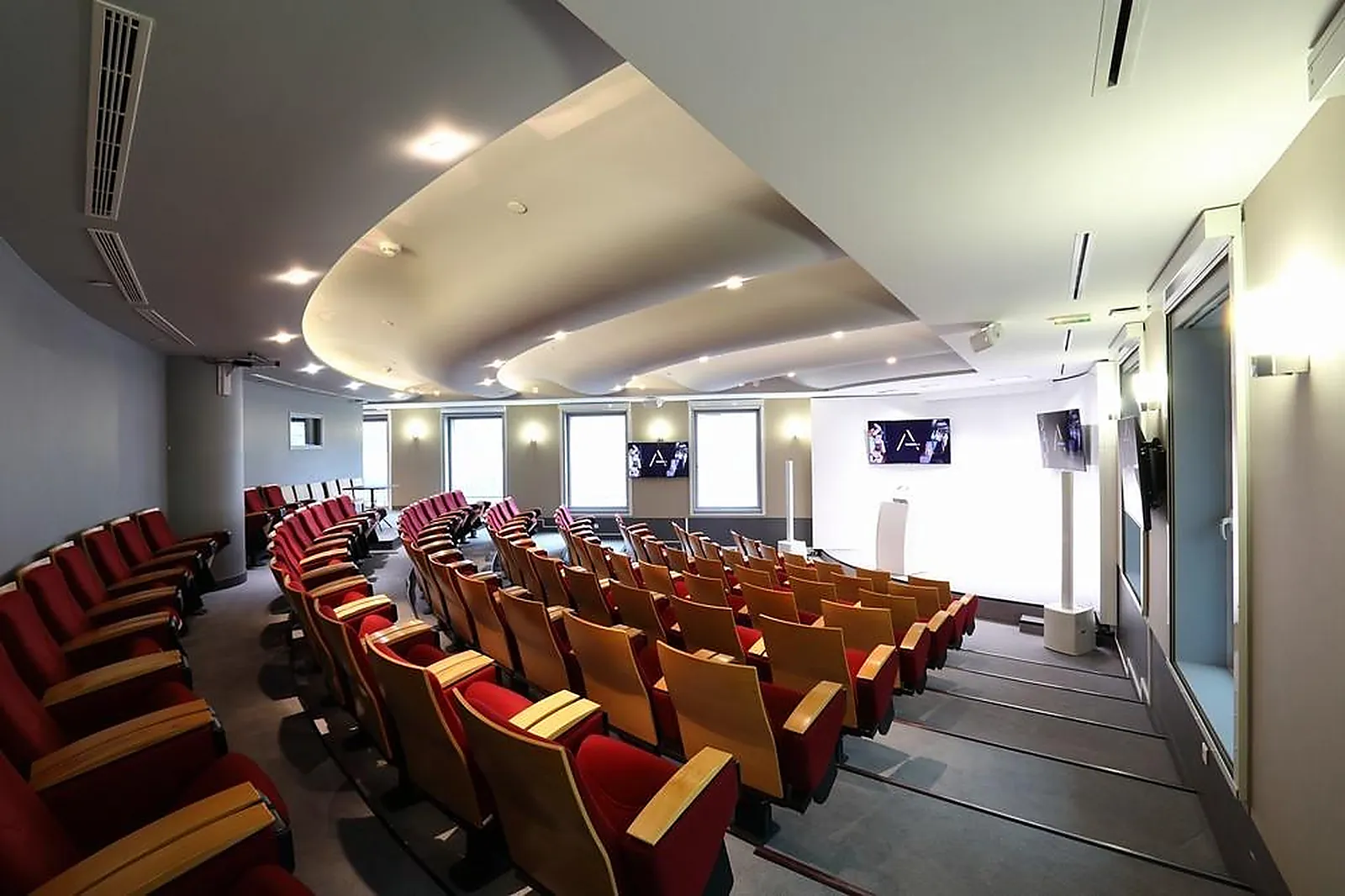 Lieux événementiels, BUSINESS CENTER TOUR EGÉE LA DÉFENSE