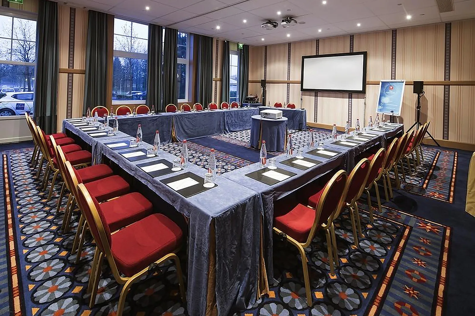 Lieux événementiels, BUSINESS SOLUTIONS - EURO DISNEY ASSOCIES SAS