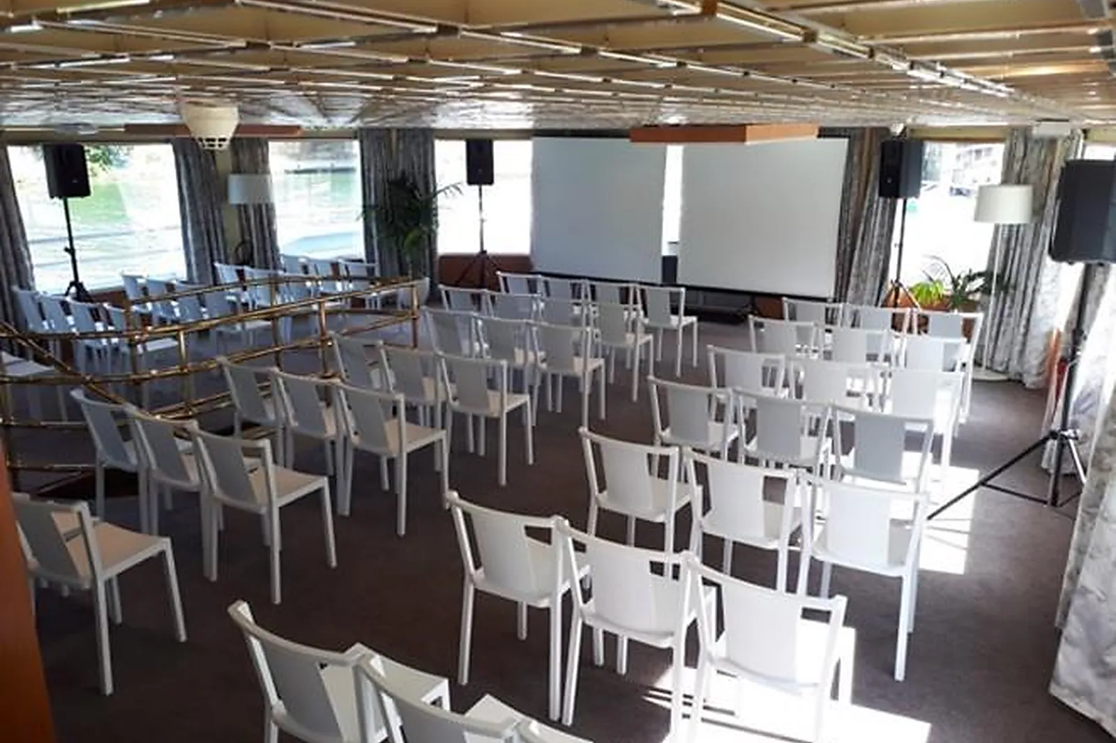 Lieux événementiels, BUSINESS VILLAGE