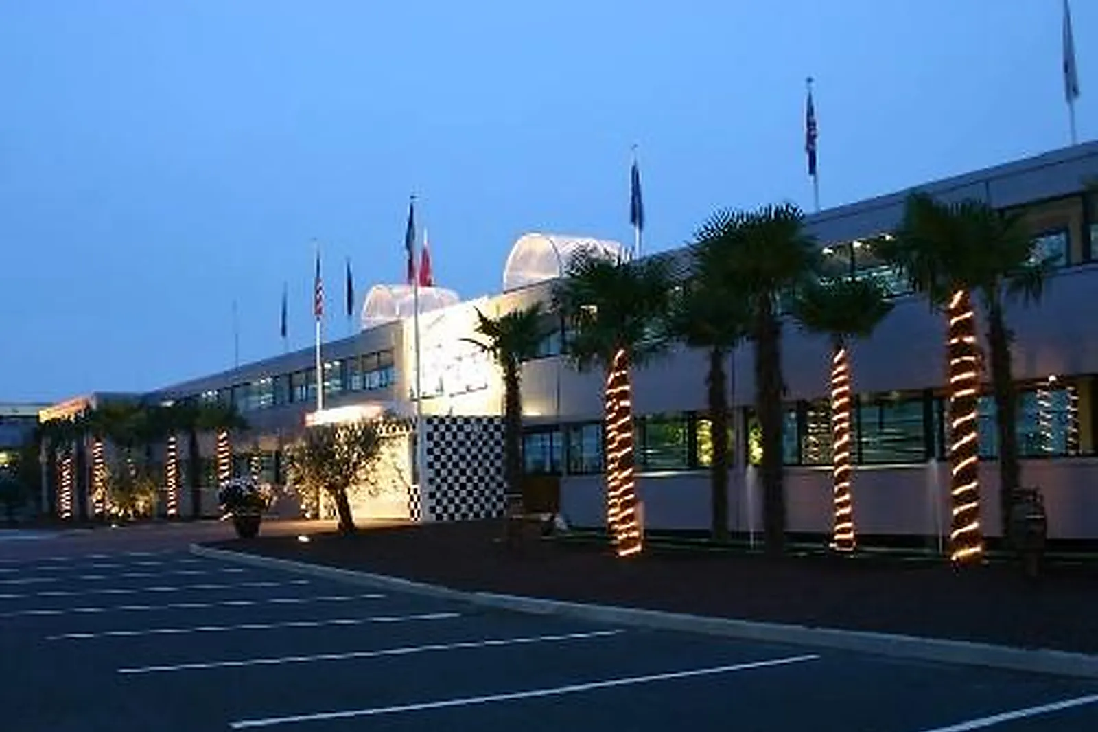 Lieux événementiels, C'ELEGO