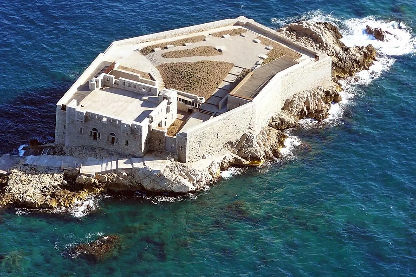 Lieux événementiels, C2 HÔTEL