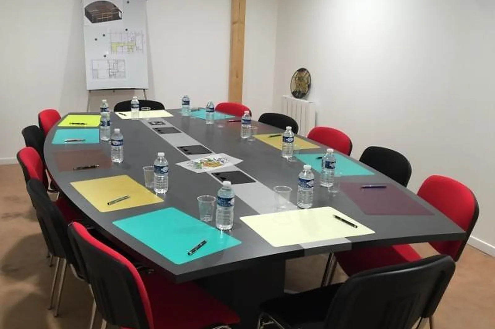 Lieux événementiels, C’FORM AND COM