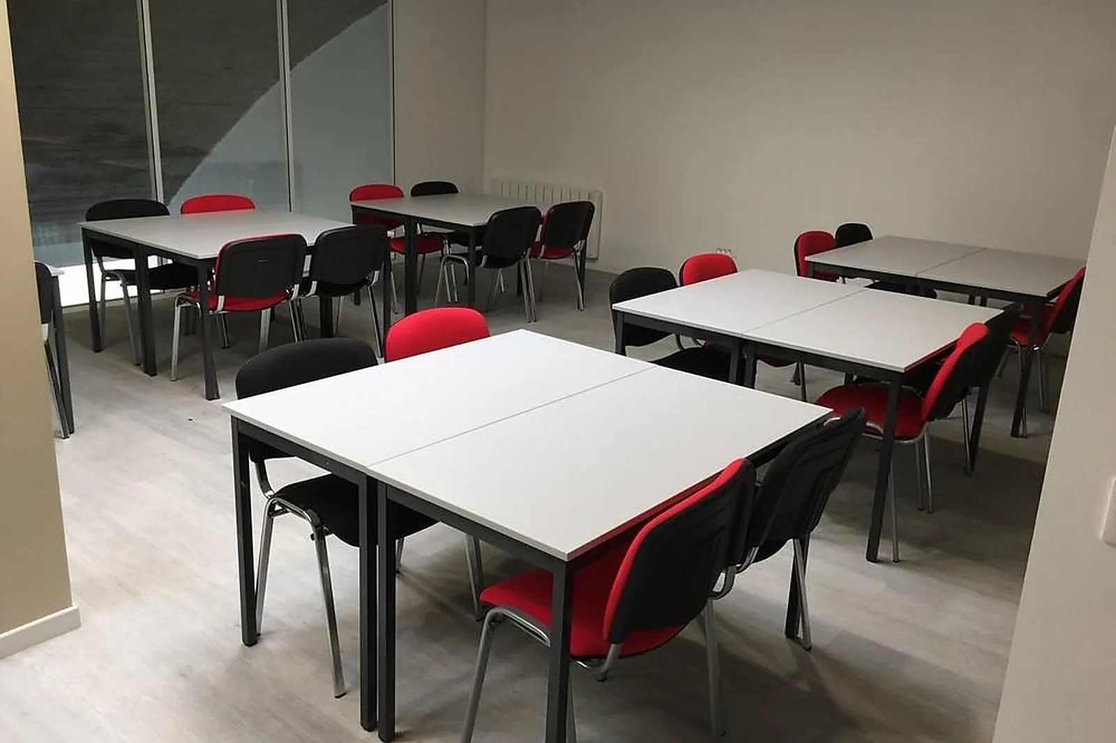 Lieux événementiels, C’FORM AND COM