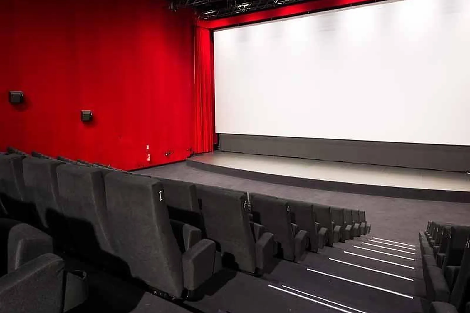 Lieux événementiels, CGR RODEZ