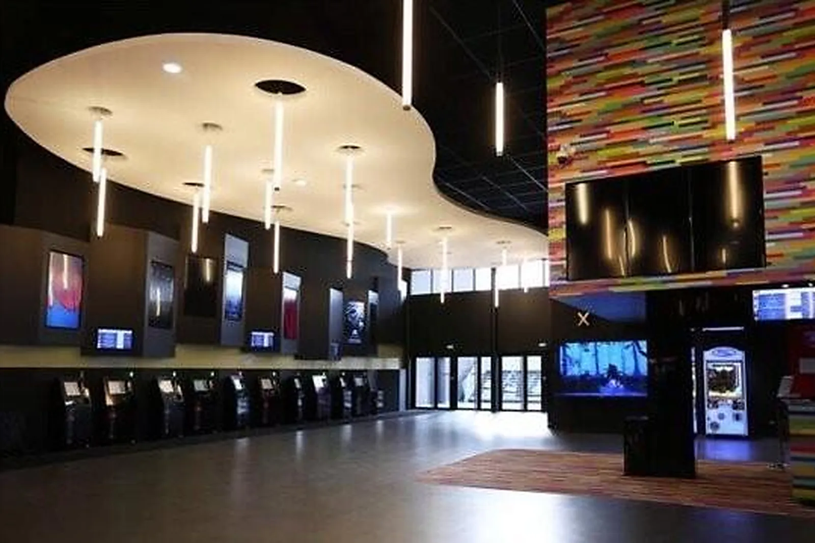 Lieux événementiels, CGR VITROLLES