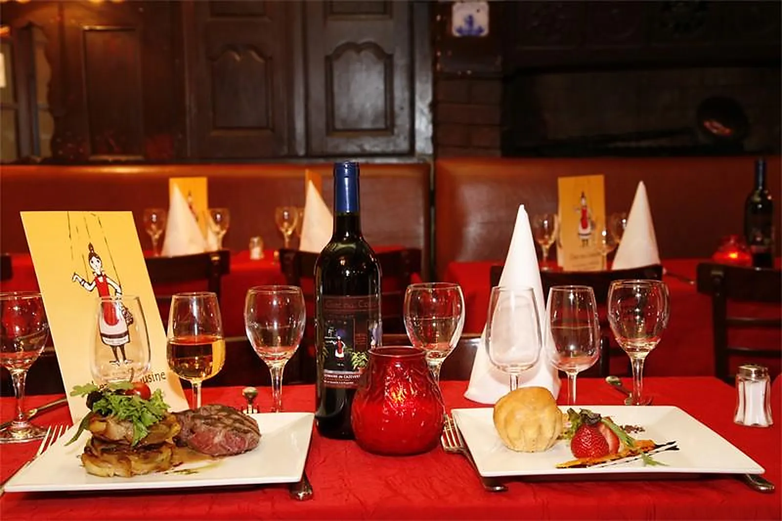 Lieux événementiels, CABARET CHEZ MA COUSINE