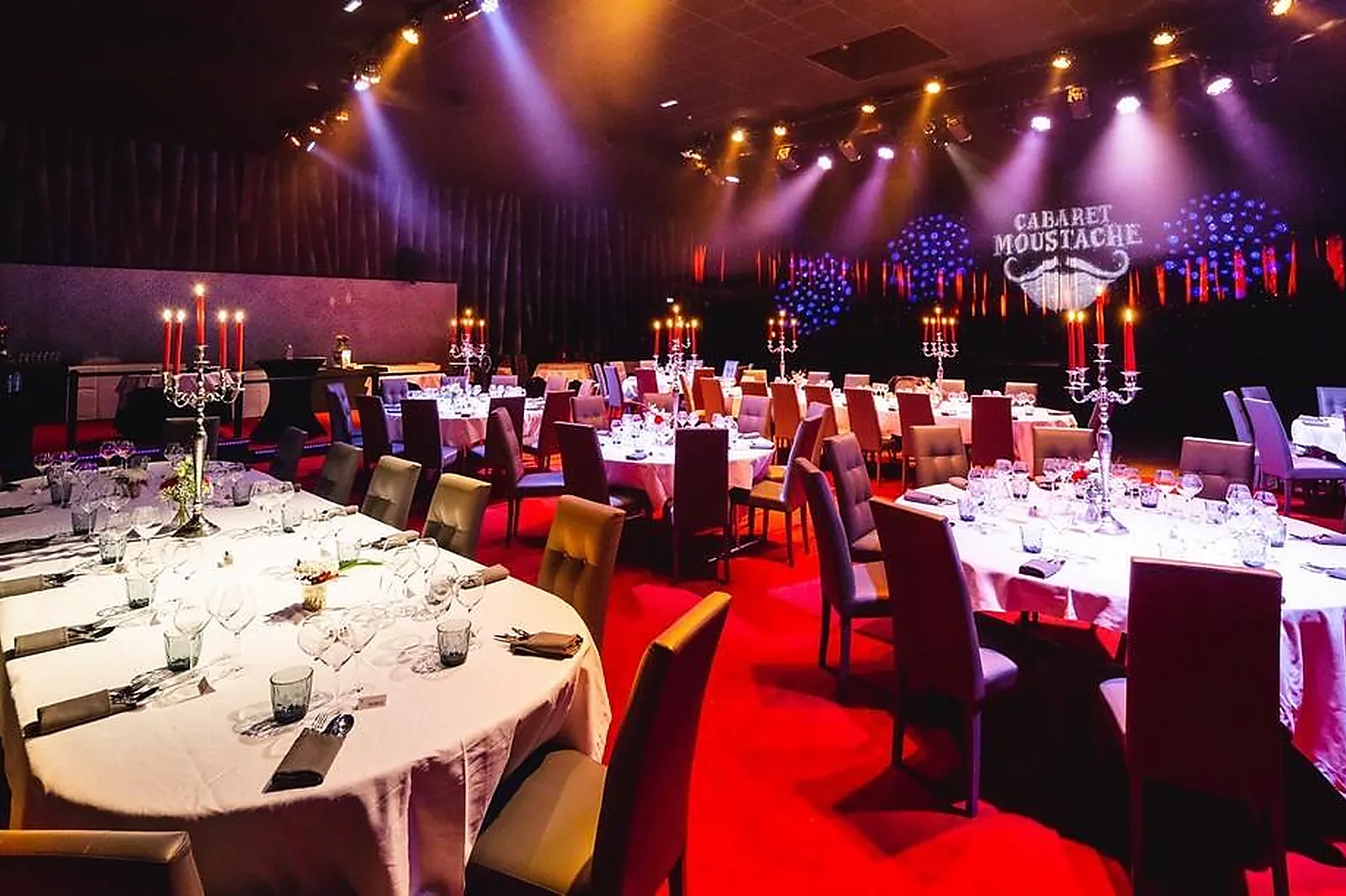 Lieux événementiels, CABARET MOUSTACHE