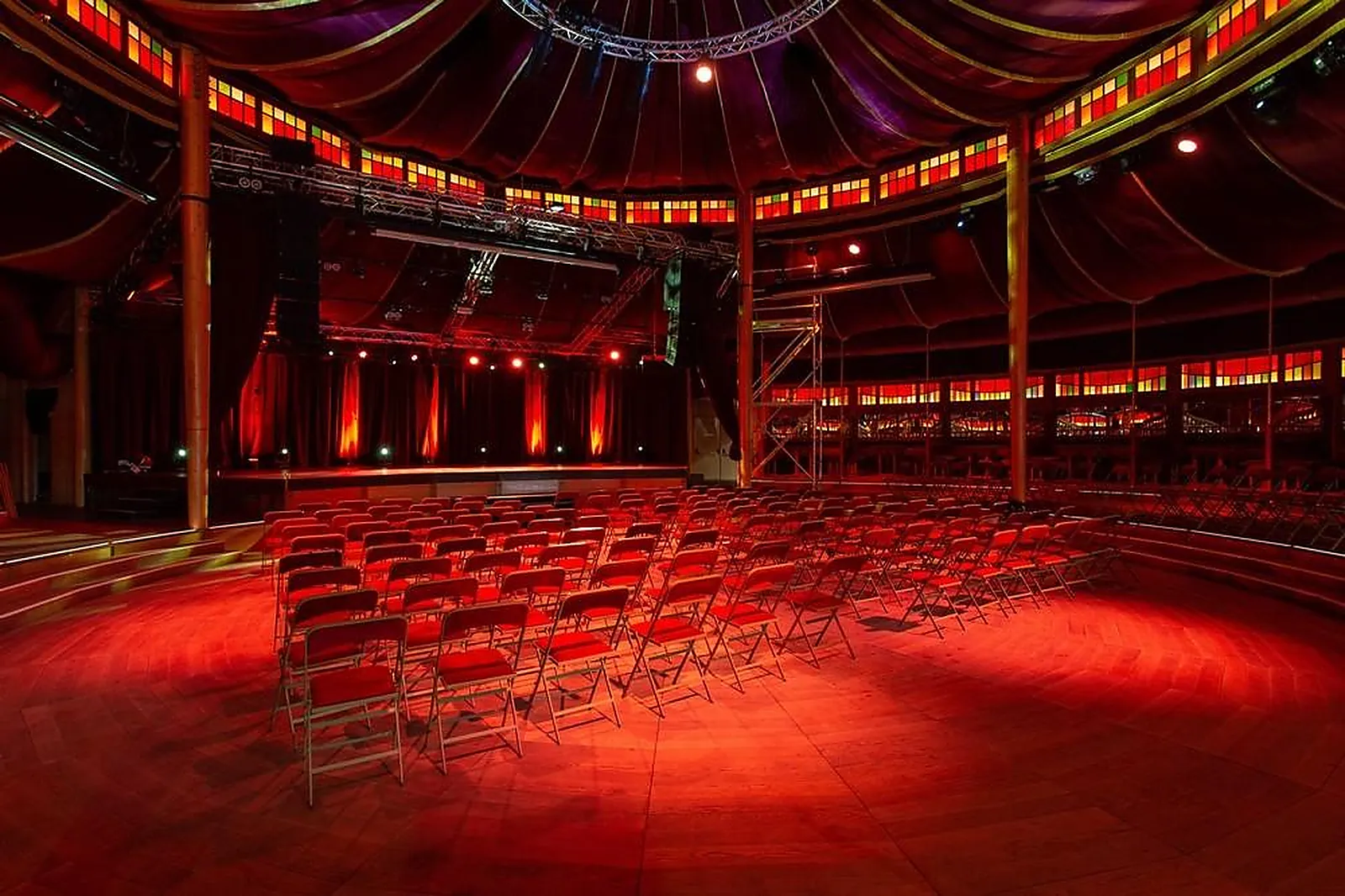 Lieux événementiels, CABARET SAUVAGE