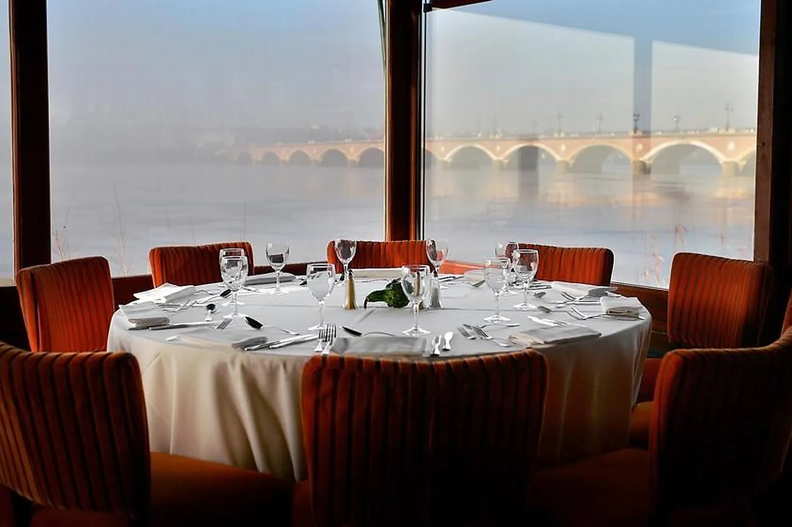 Lieux événementiels, CAFÉ DU PORT