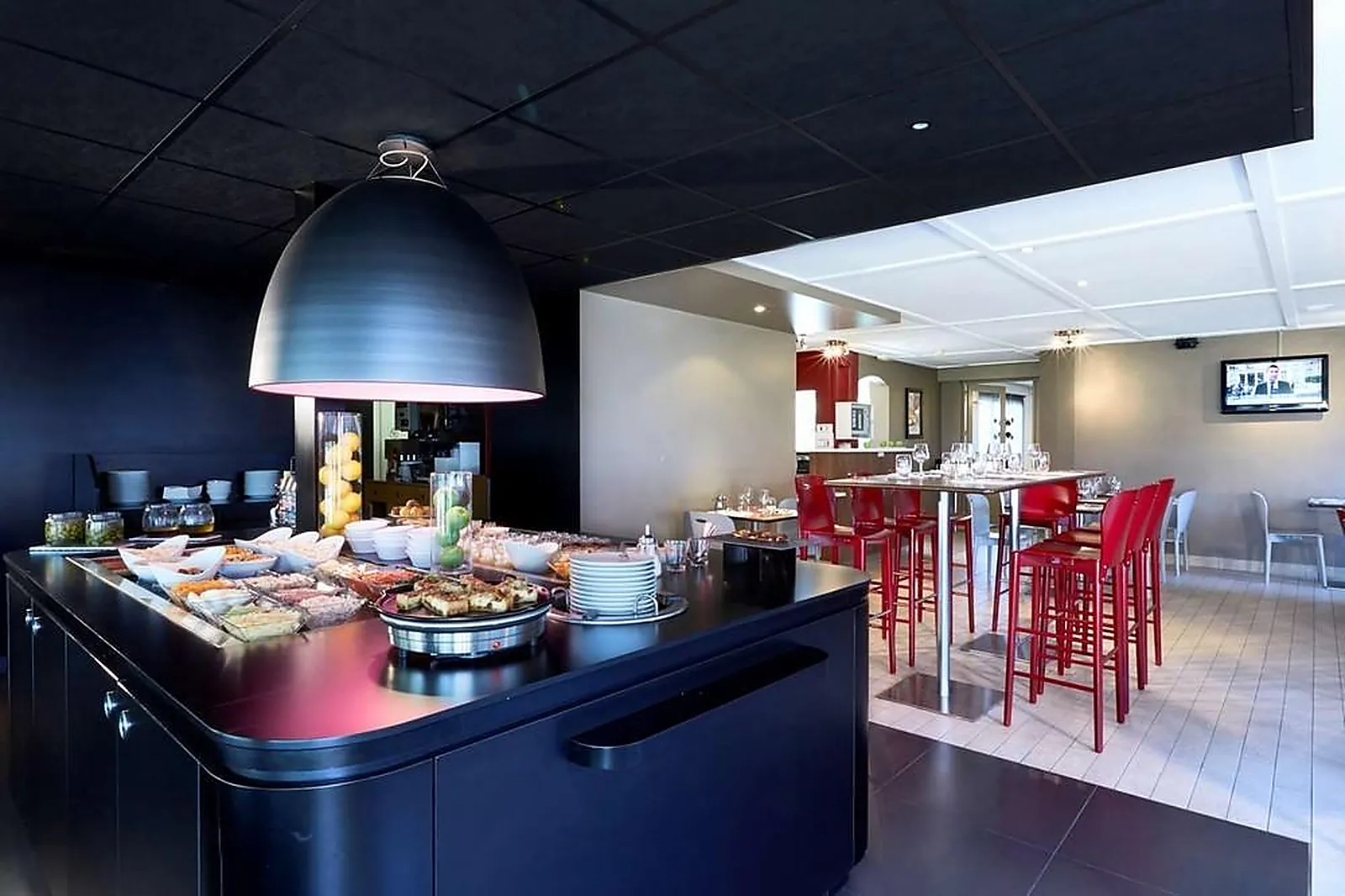 Lieux événementiels, CAMPANILE ALENÇON