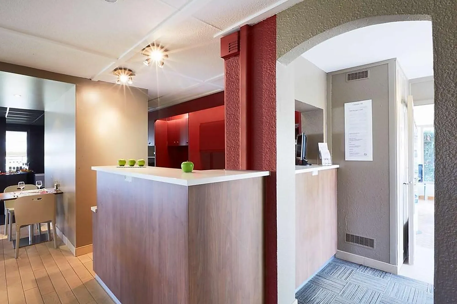 Lieux événementiels, CAMPANILE ALENÇON