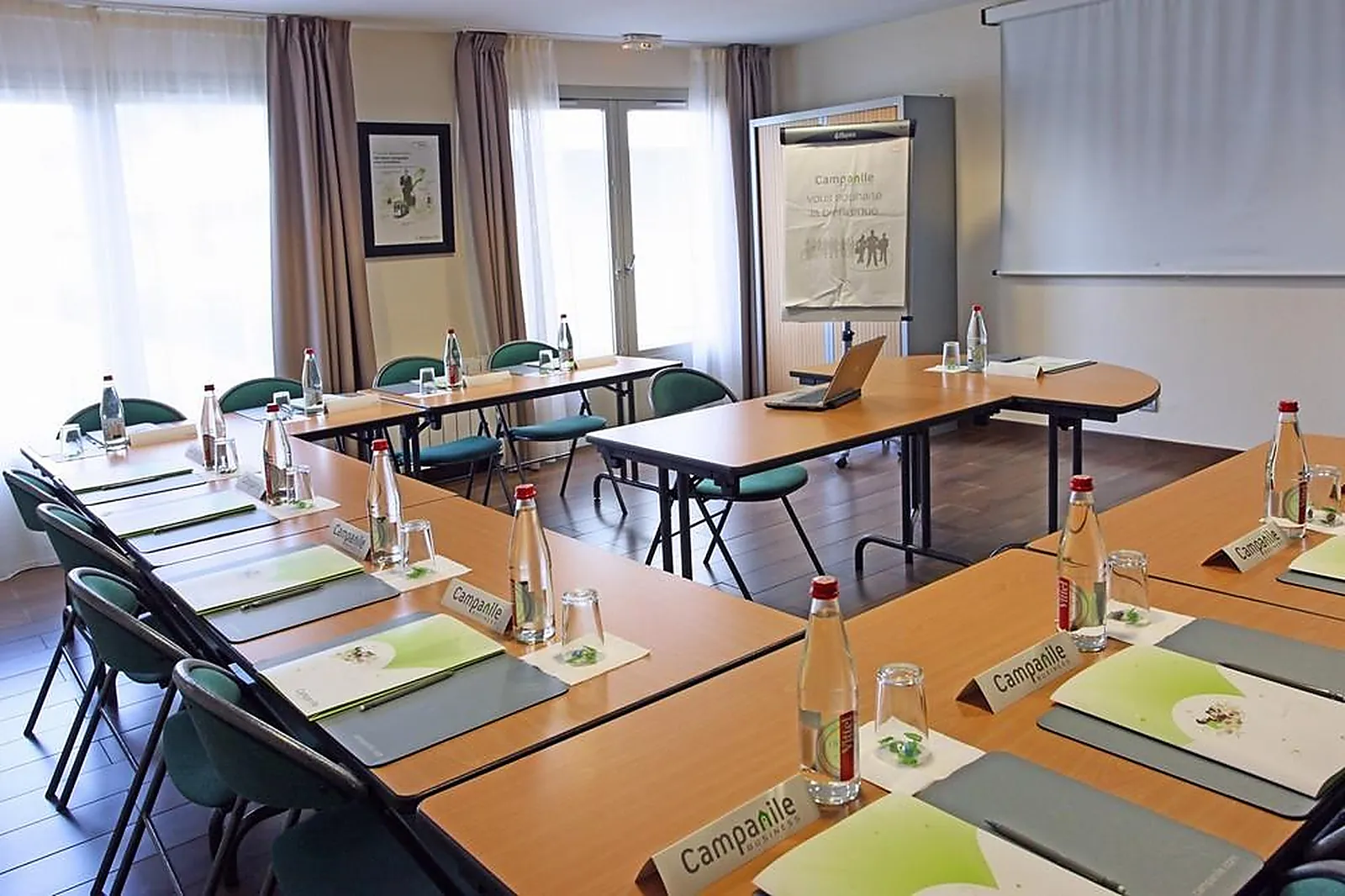 Lieux événementiels, CAMPANILE ANGERS OUEST BEAUCOUZÉ