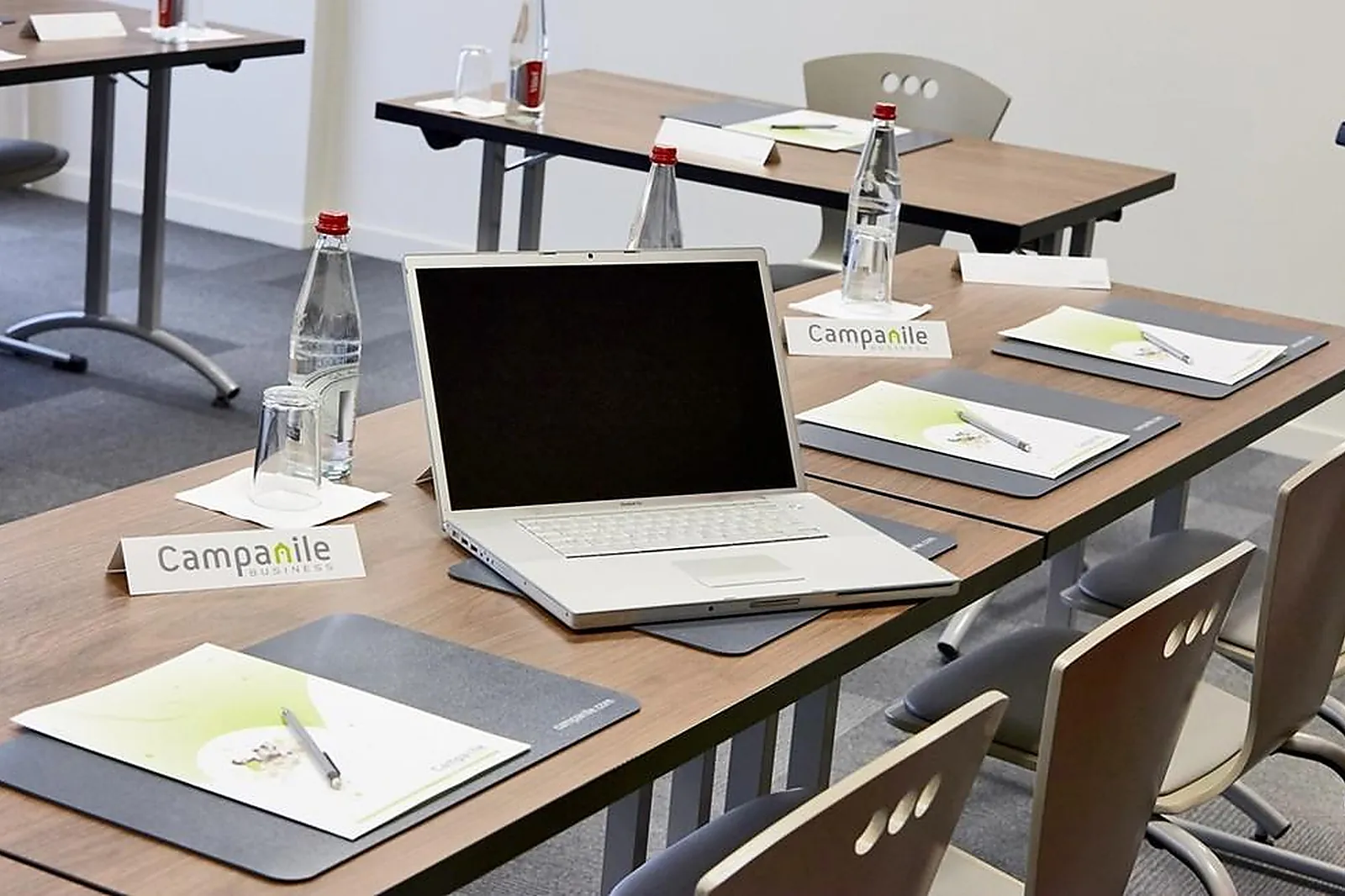 Lieux événementiels, CAMPANILE ANNEMASSE CENTRE GARE