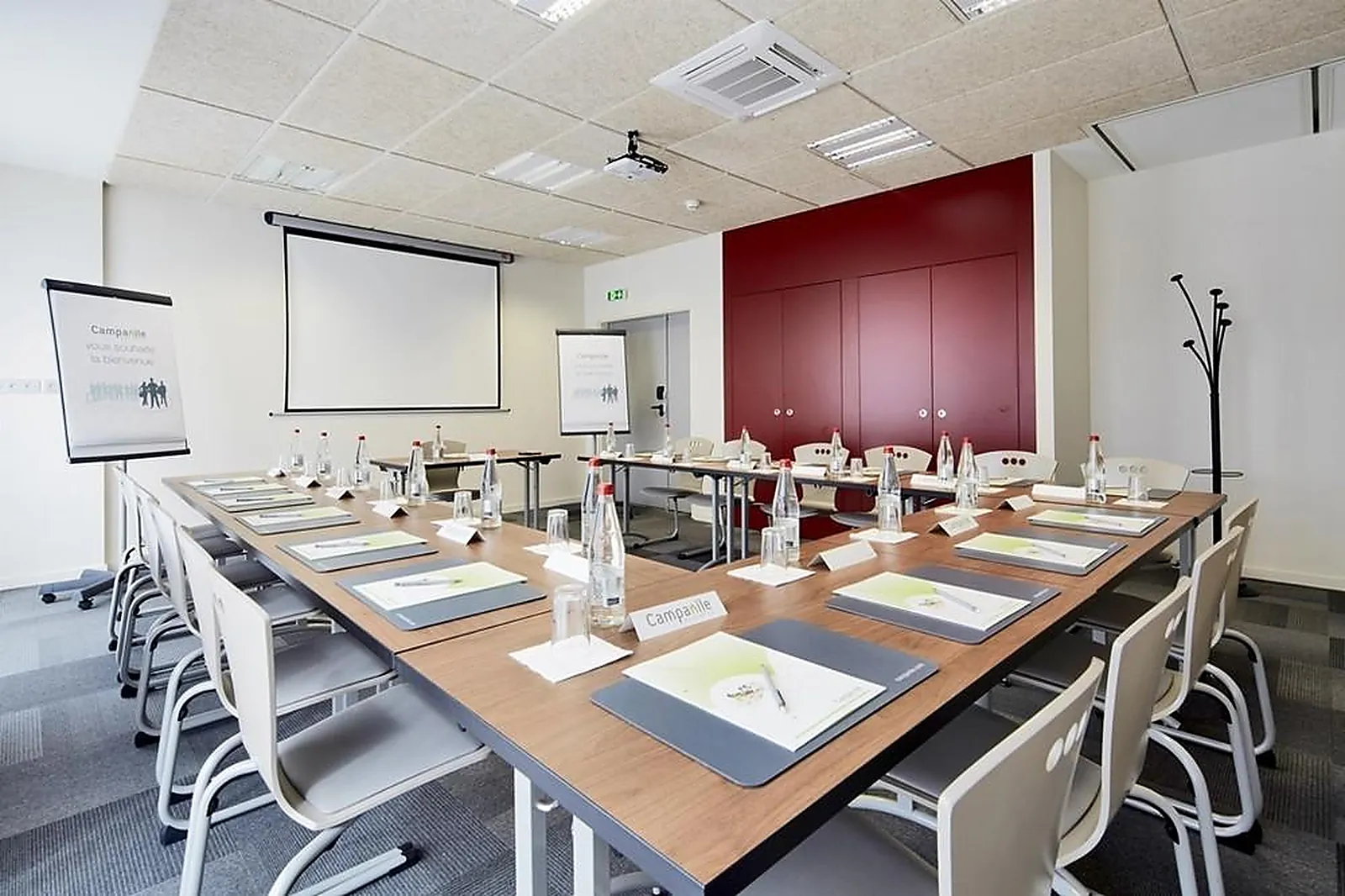 Lieux événementiels, CAMPANILE ANNEMASSE CENTRE GARE