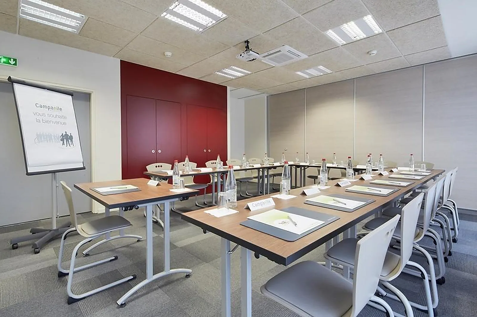 Lieux événementiels, CAMPANILE ANNEMASSE CENTRE GARE