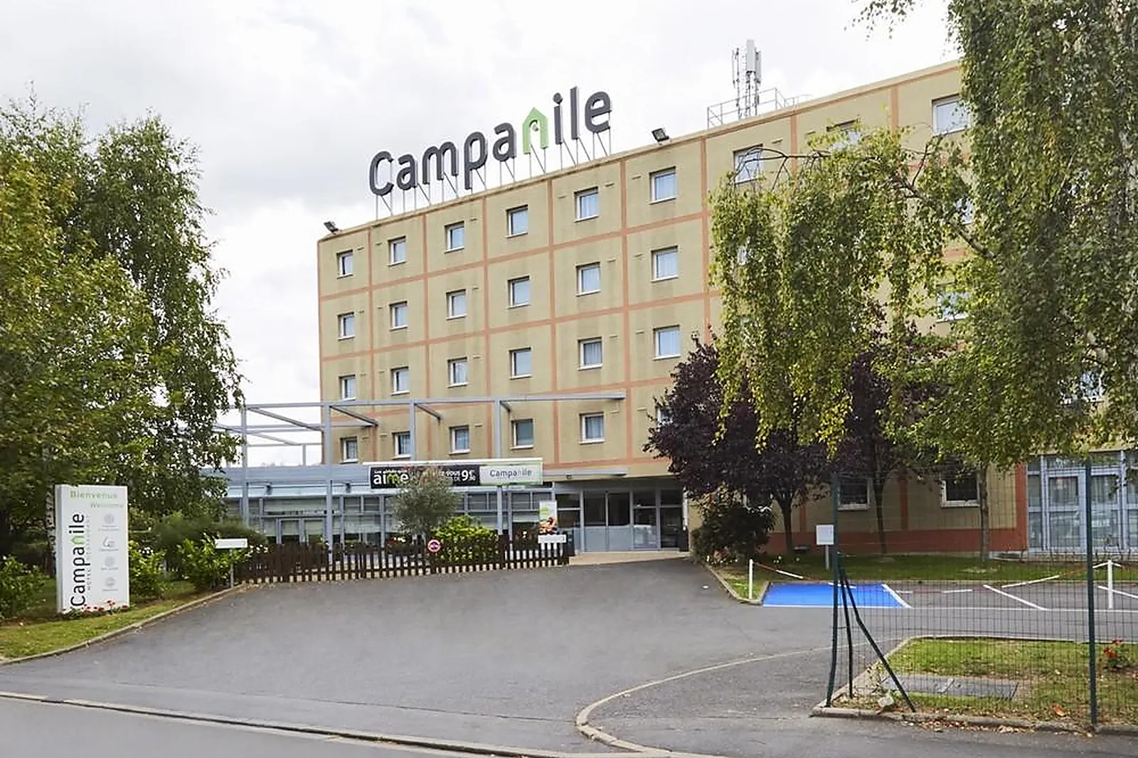 Lieux événementiels, CAMPANILE ARGENTEUIL