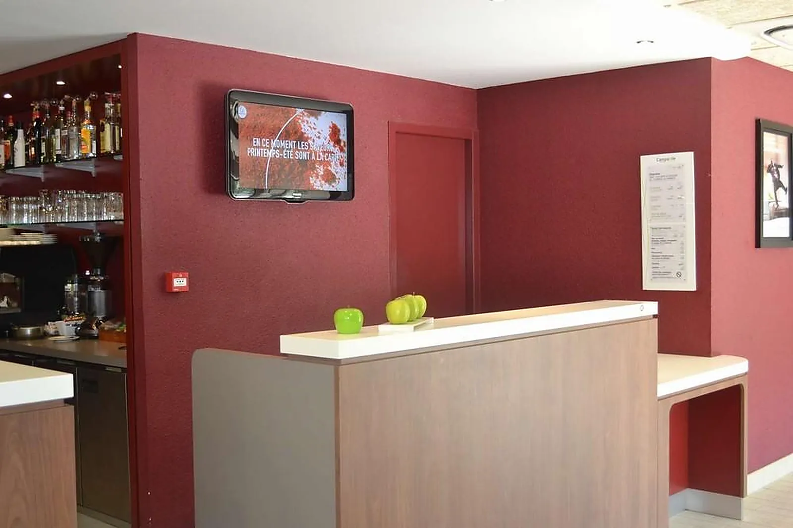 Lieux événementiels, CAMPANILE ARLES