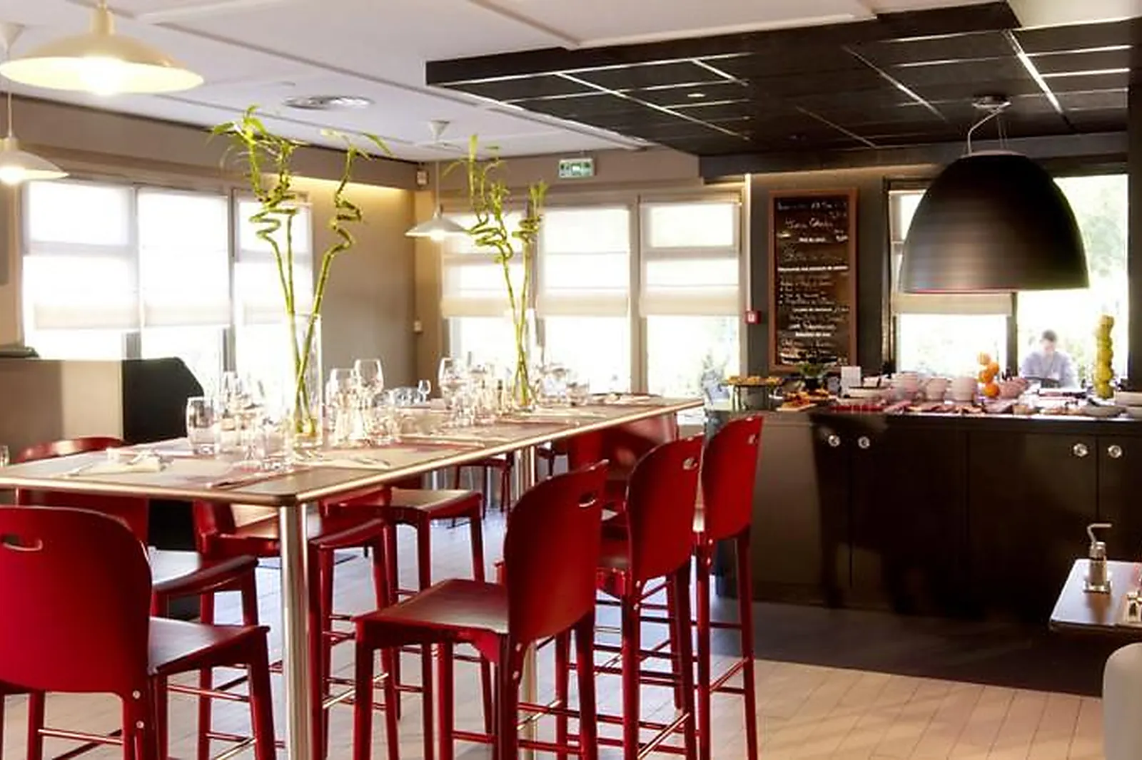 Lieux événementiels, CAMPANILE AUCH