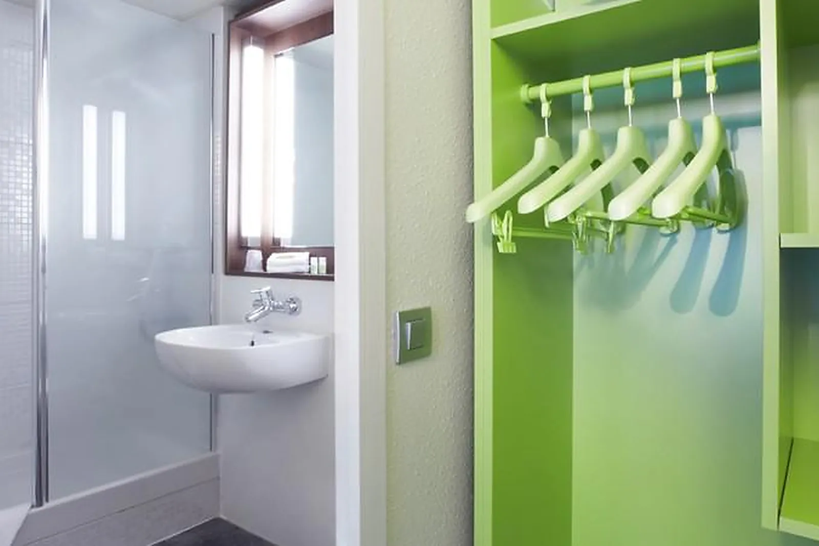 Lieux événementiels, CAMPANILE AUCH