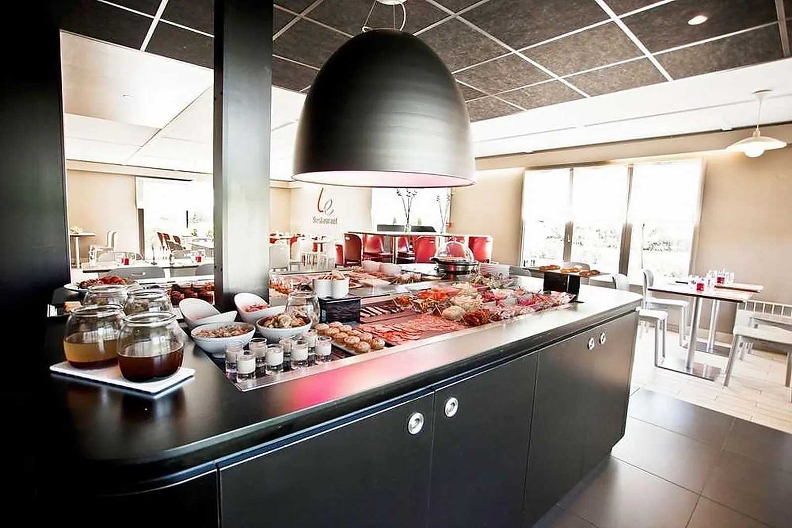 Lieux événementiels, CAMPANILE AVALLON