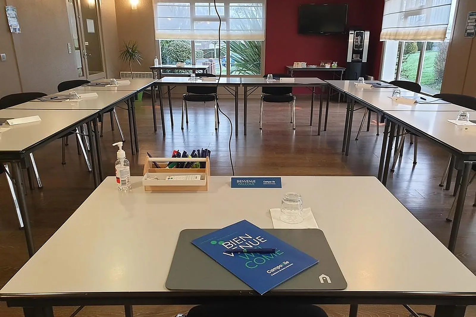 Lieux événementiels, CAMPANILE BAYEUX