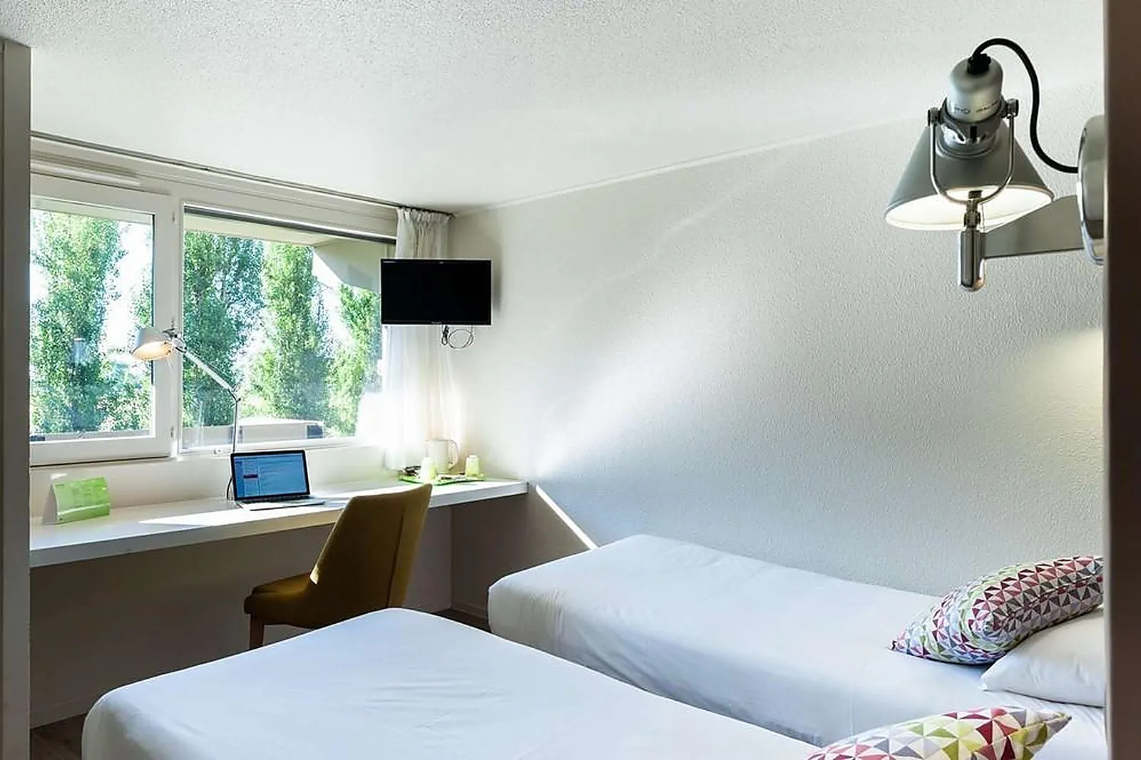 Lieux événementiels, CAMPANILE BEAUNE