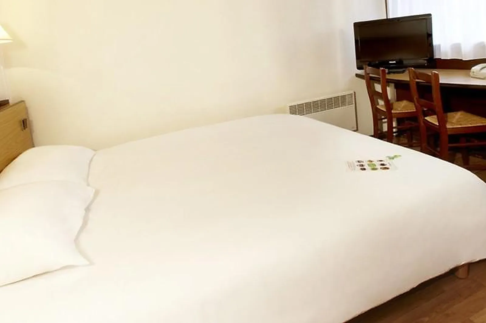 Lieux événementiels, CAMPANILE BESANÇON NORD