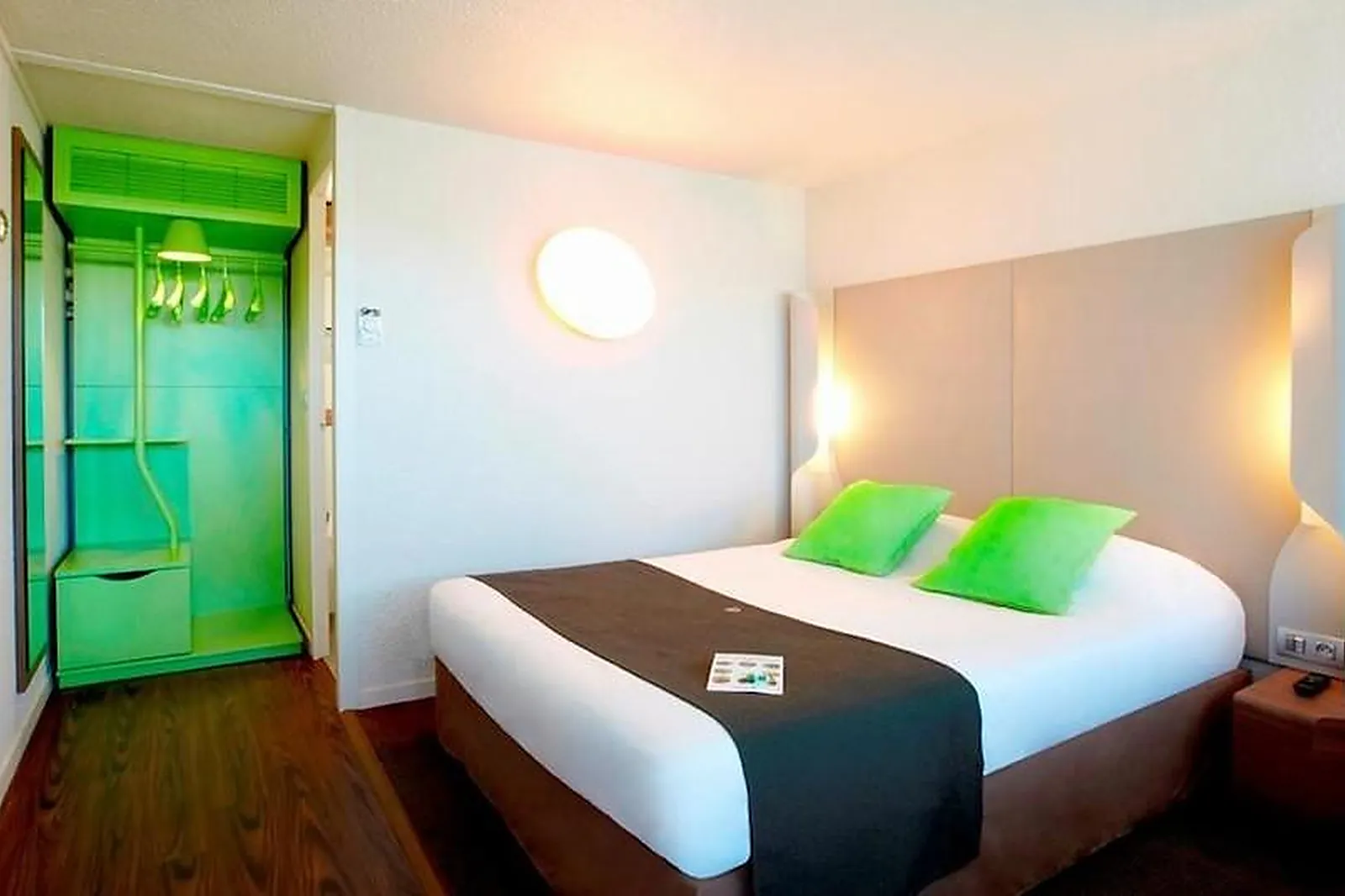 Lieux événementiels, CAMPANILE BIARRITZ