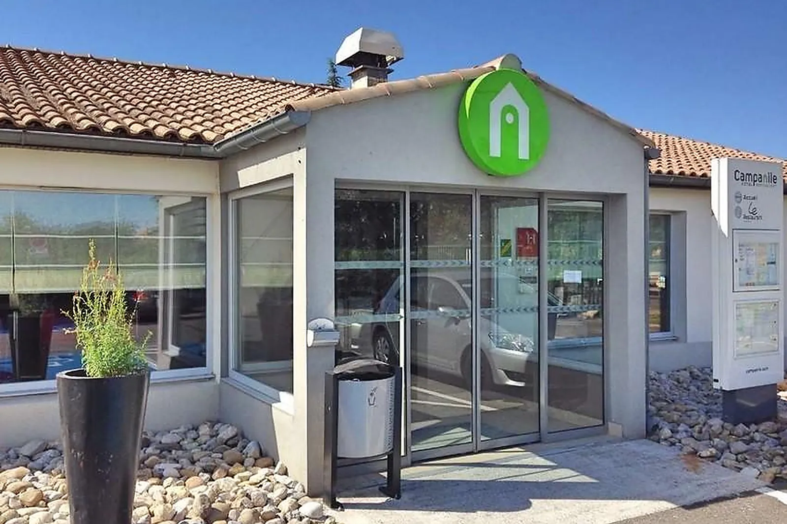 Lieux événementiels, CAMPANILE BOLLENE