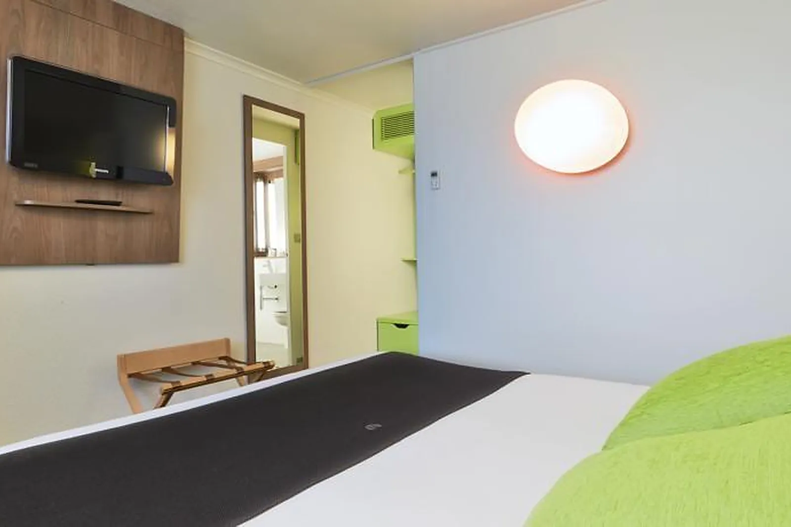 Lieux événementiels, CAMPANILE BOLLENE