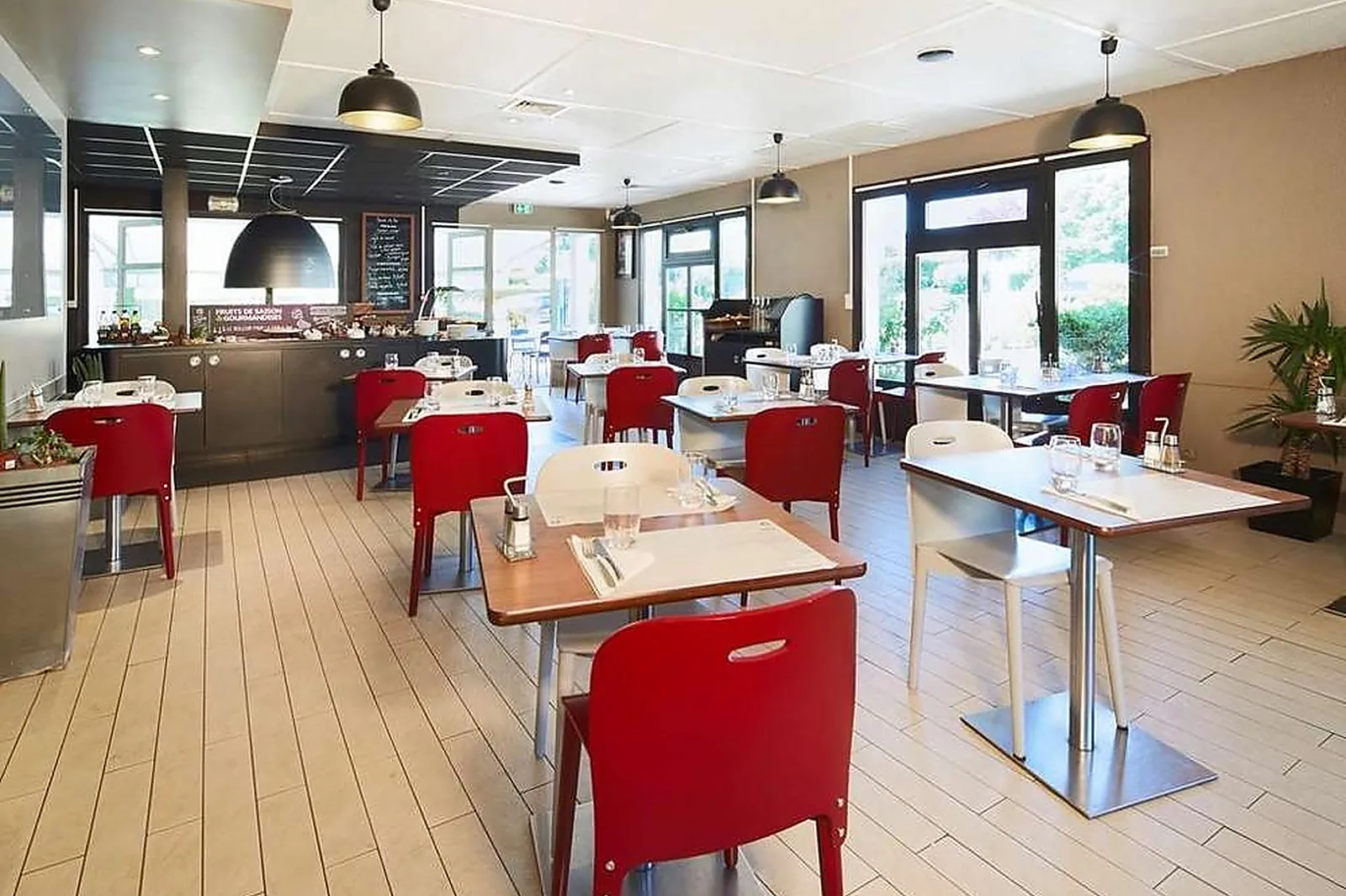 Lieux événementiels, CAMPANILE BORDEAUX EST - ARTIGUES