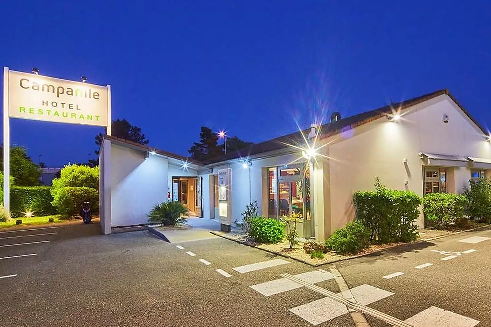 Lieux événementiels, CAMPANILE BORDEAUX EST - ARTIGUES