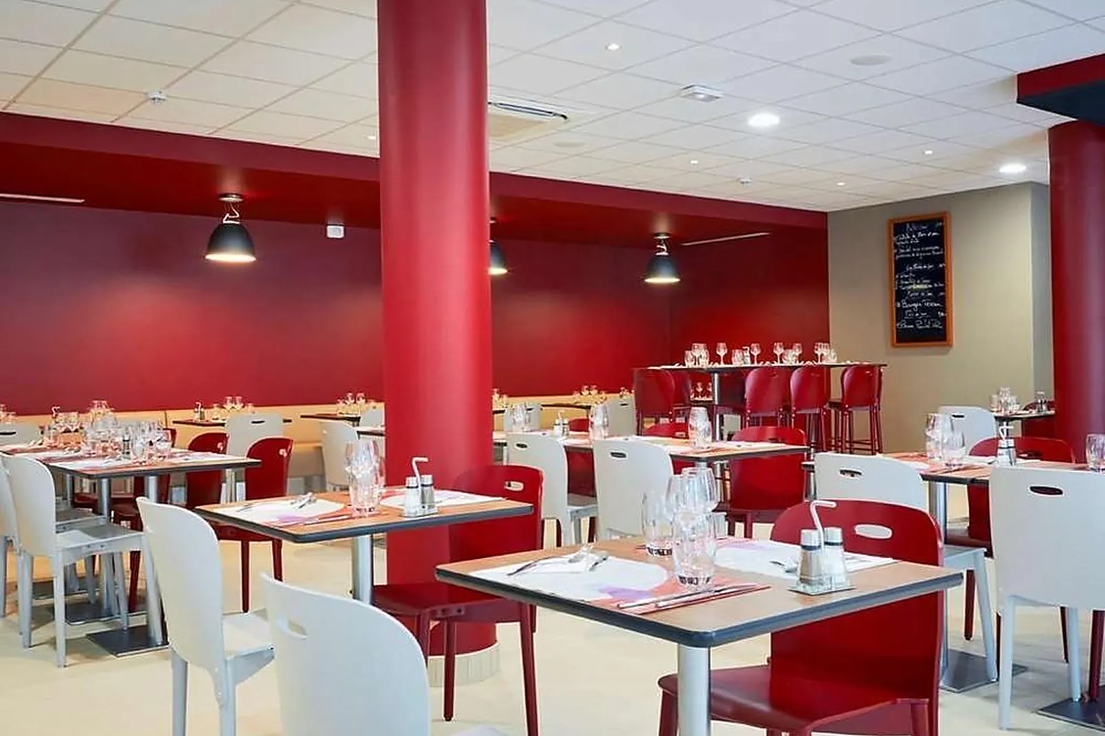 Lieux événementiels, CAMPANILE BORDEAUX OUEST-MÉRIGNAC AÉROPORT